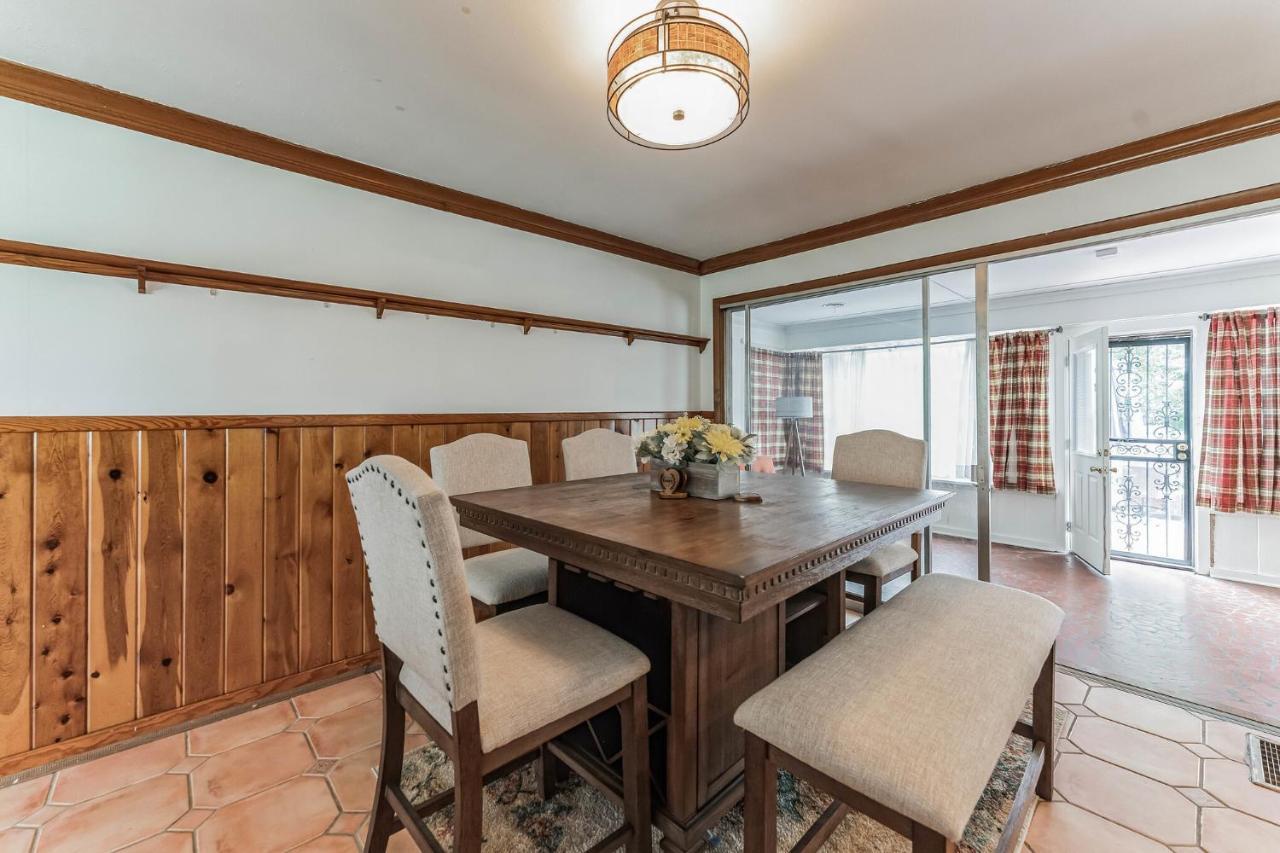 Mins To Graceland Secluded Rambling Ranch Style Home Memphis Exteriör bild